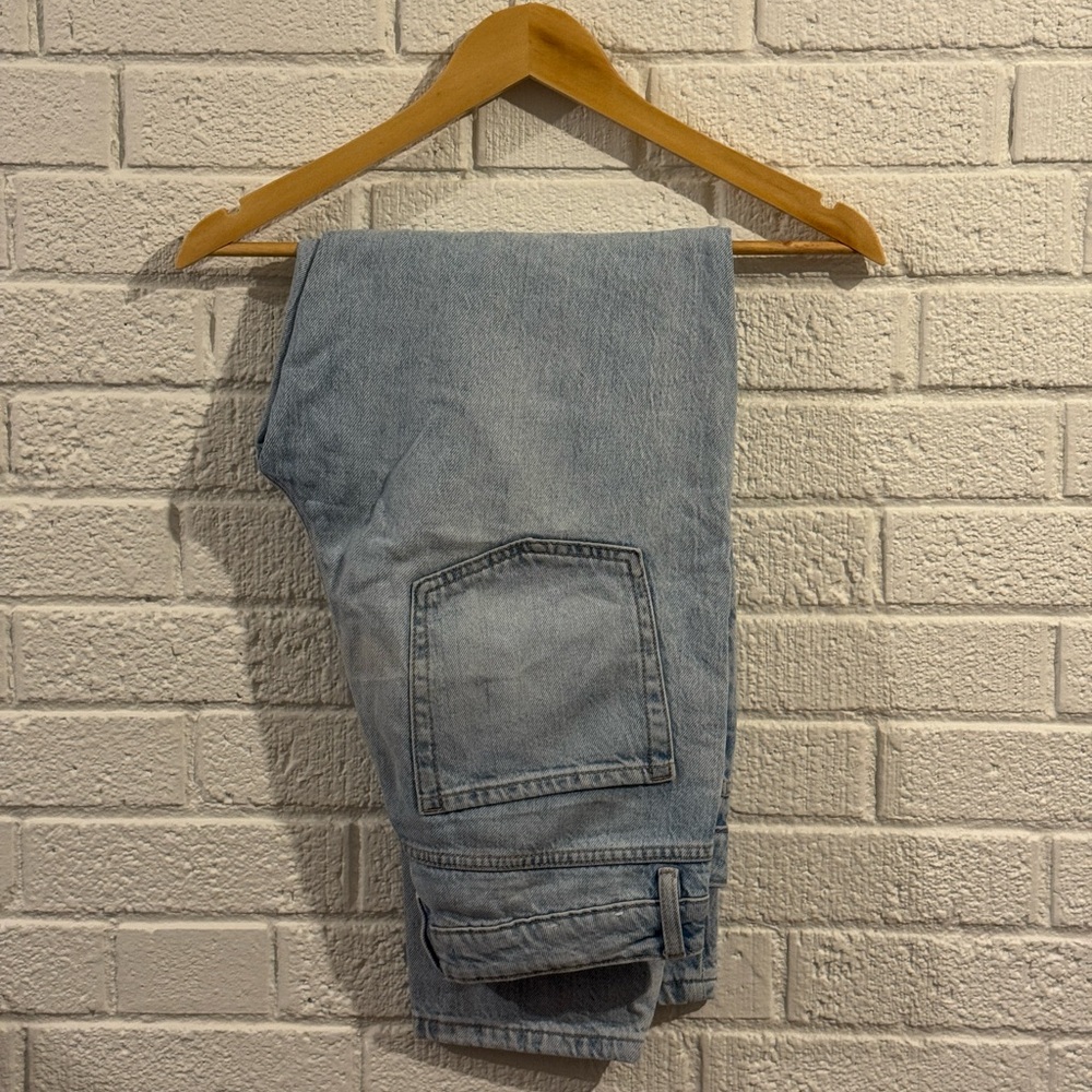light wash mid waist garage jeans!